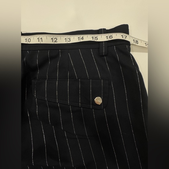 Lauren Ralph Lauren Active Black with Silver Pinstripe Shorts – Size 12 EUC - Picture 12 of 14